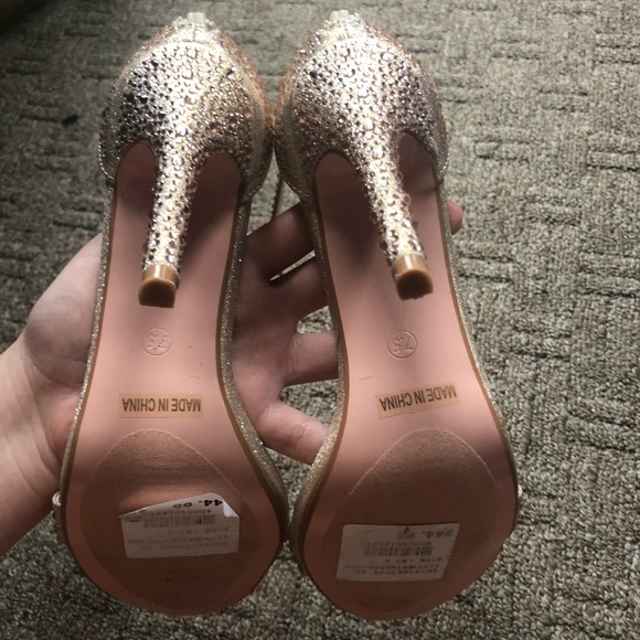 Brand New Gold/Champagne Bedazzled Heels - Picture 5 of 7